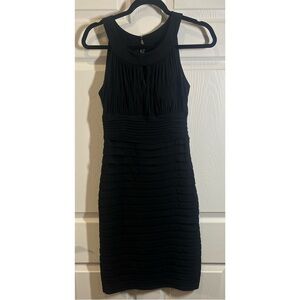 Black Sleeveless Dress​​​